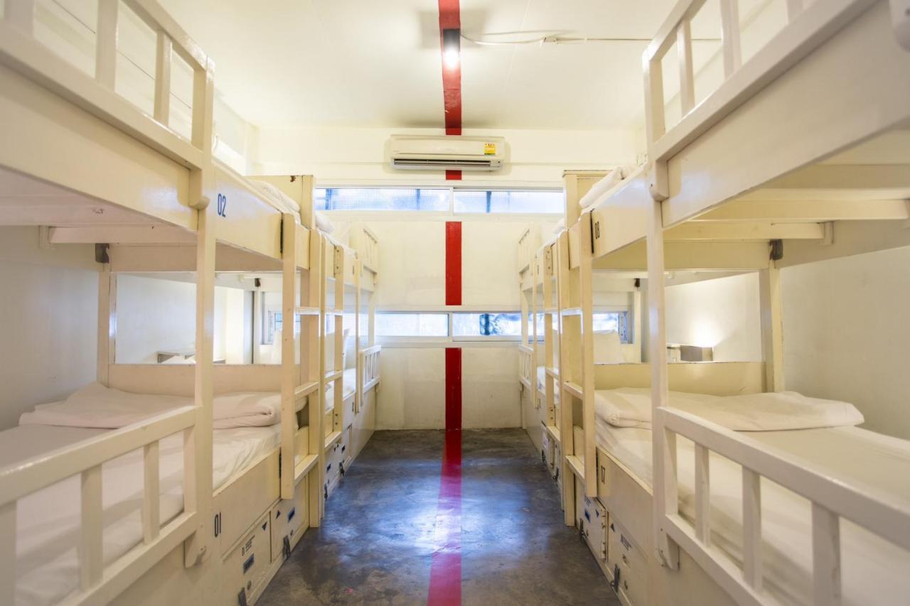 Qilombo Hostel Silom - Hq بانكوك المظهر الخارجي الصورة