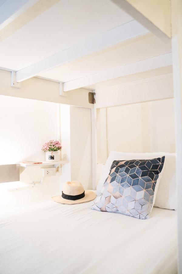 Qilombo Hostel Silom - Hq بانكوك المظهر الخارجي الصورة