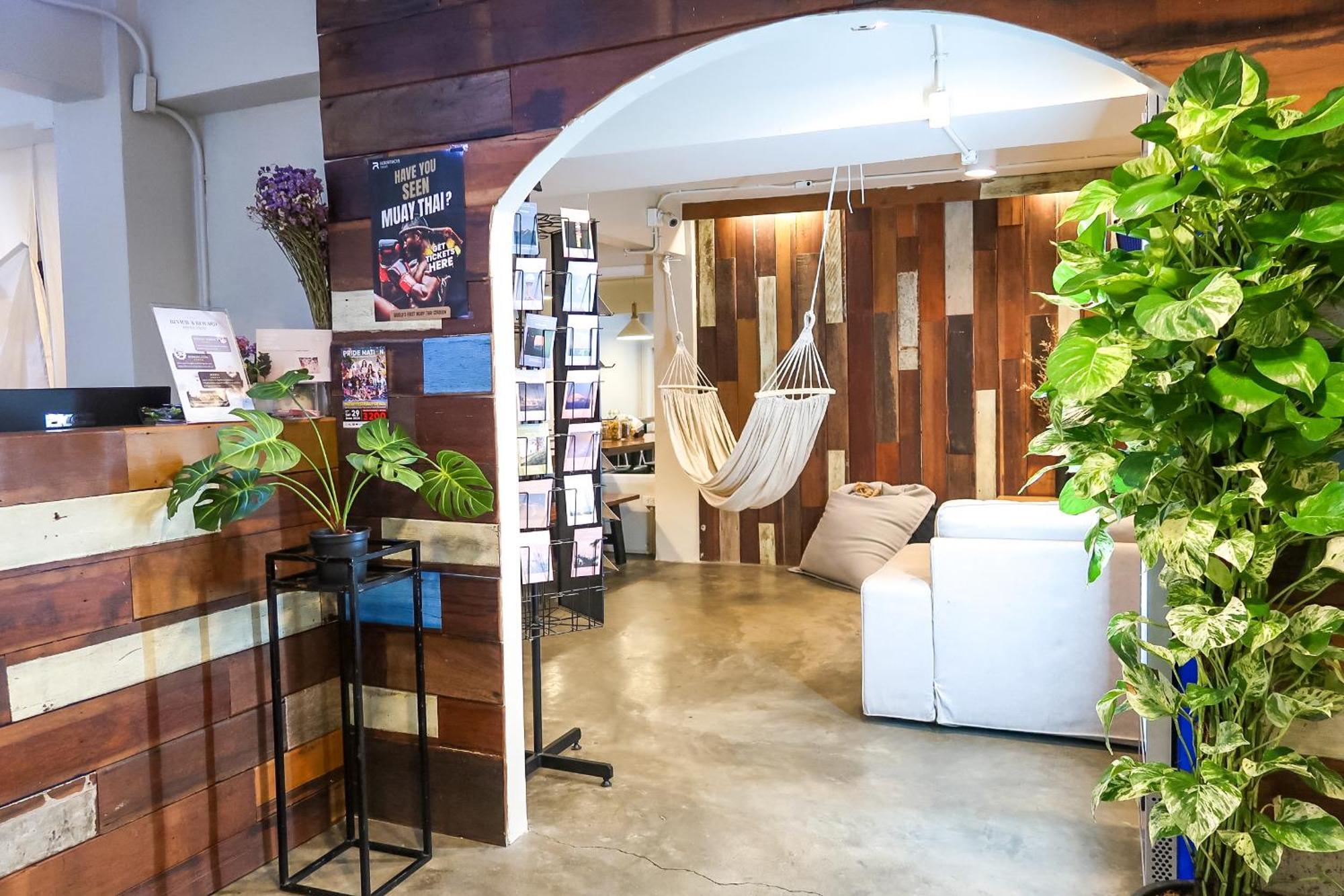 Qilombo Hostel Silom - Hq بانكوك المظهر الخارجي الصورة